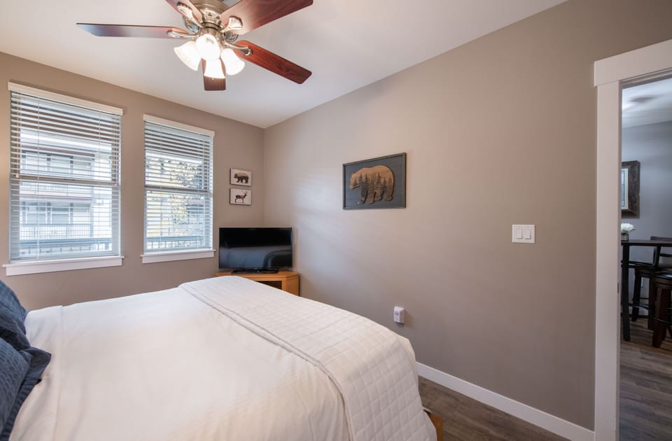 Condo, 1 Bedroom | 1 bedroom, iron/ironing board, free WiFi