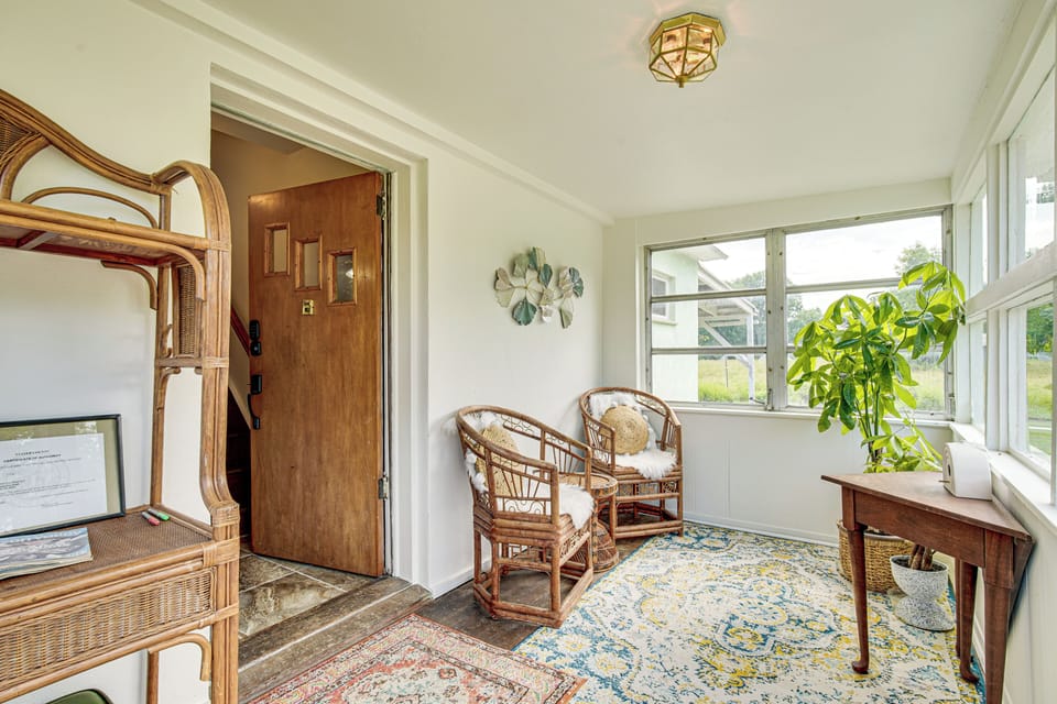 Furnished Sunroom