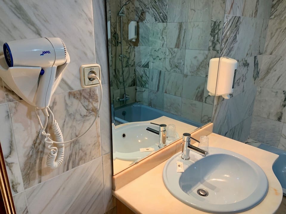 Free toiletries, hair dryer