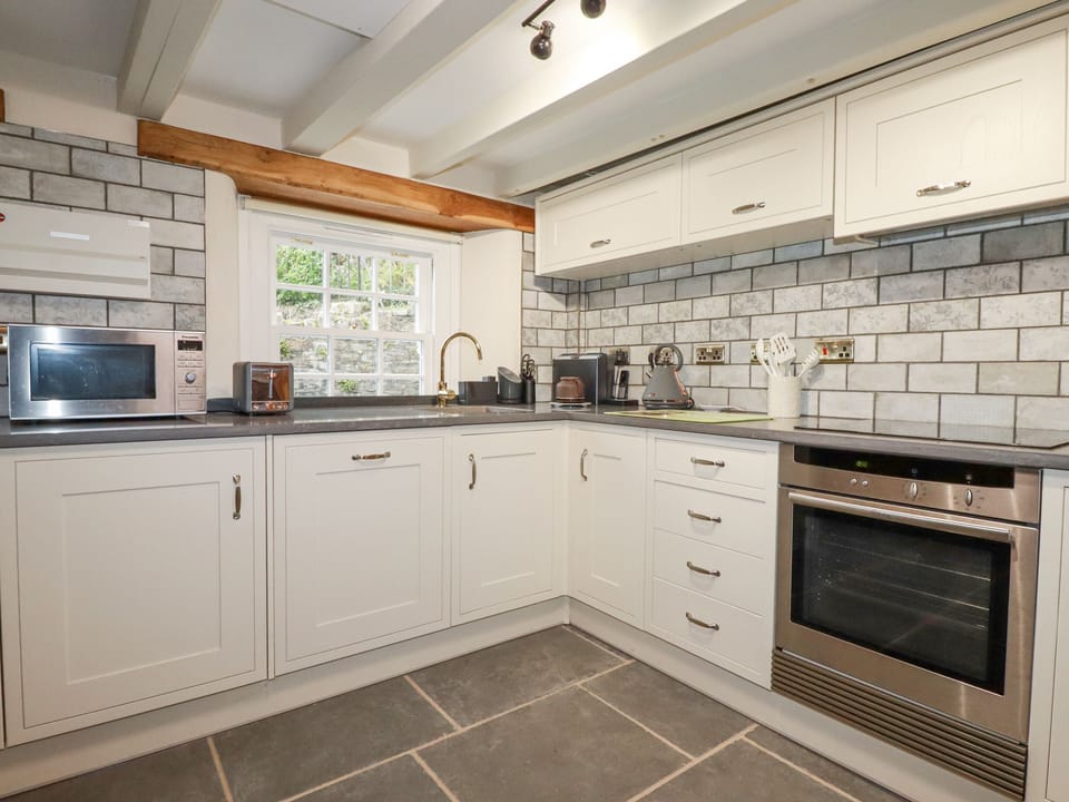 Fridge, dishwasher, electric kettle, toaster