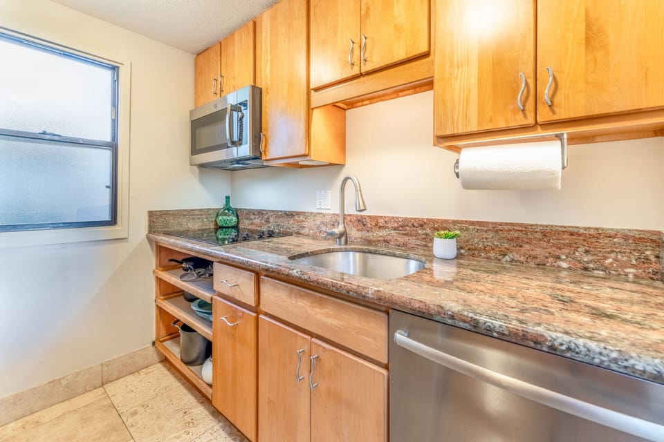 Makani-A-Kai-A1 Kitchen