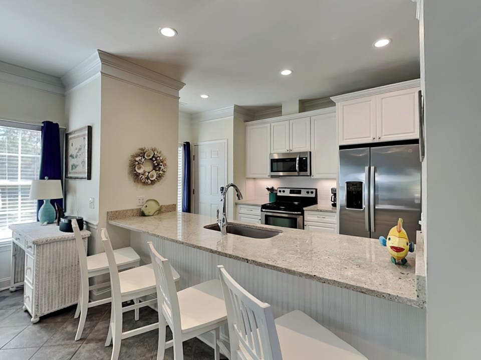 Full Kitchen