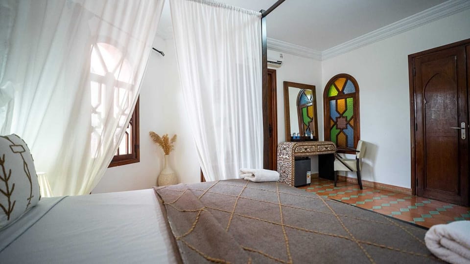 Superior Room | Premium bedding, memory foam beds, cribs (free), WiFi (free)