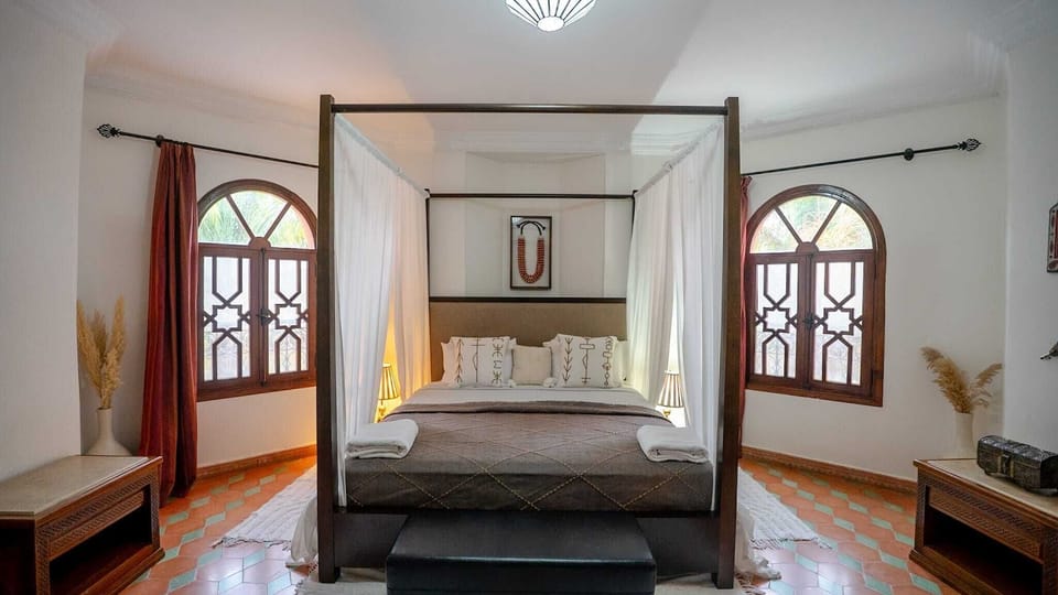 Superior Room | Premium bedding, memory foam beds, cribs (free), WiFi (free)