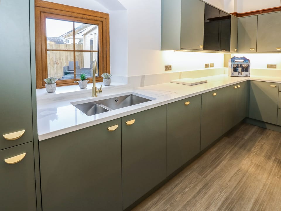 Fridge, dishwasher, electric kettle, toaster
