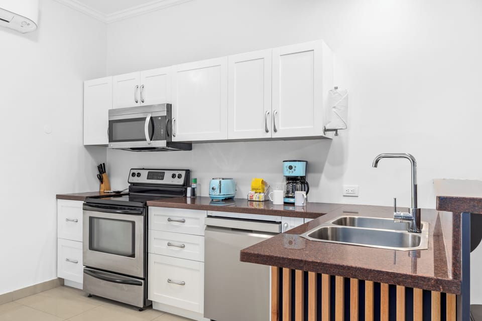 Microwave, stovetop, toaster