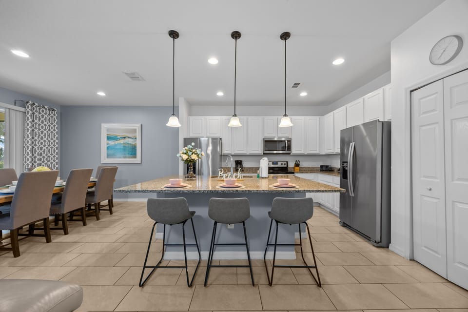 Dining Room, Dining Table, Furniture, Indoors, Table