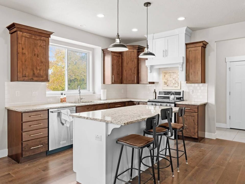 Main Floor Kitchen