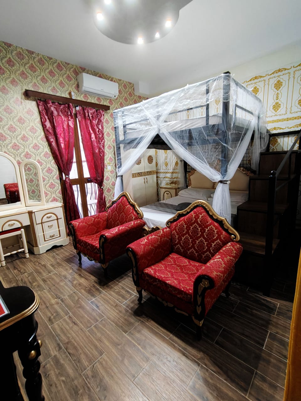 Family Quadruple Room | Desk, laptop workspace, soundproofing, free WiFi