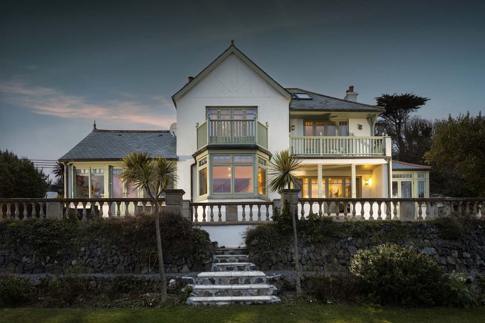 Exterior of The Croft, Coverack, Cornwall, self catering with Beach Retreats.