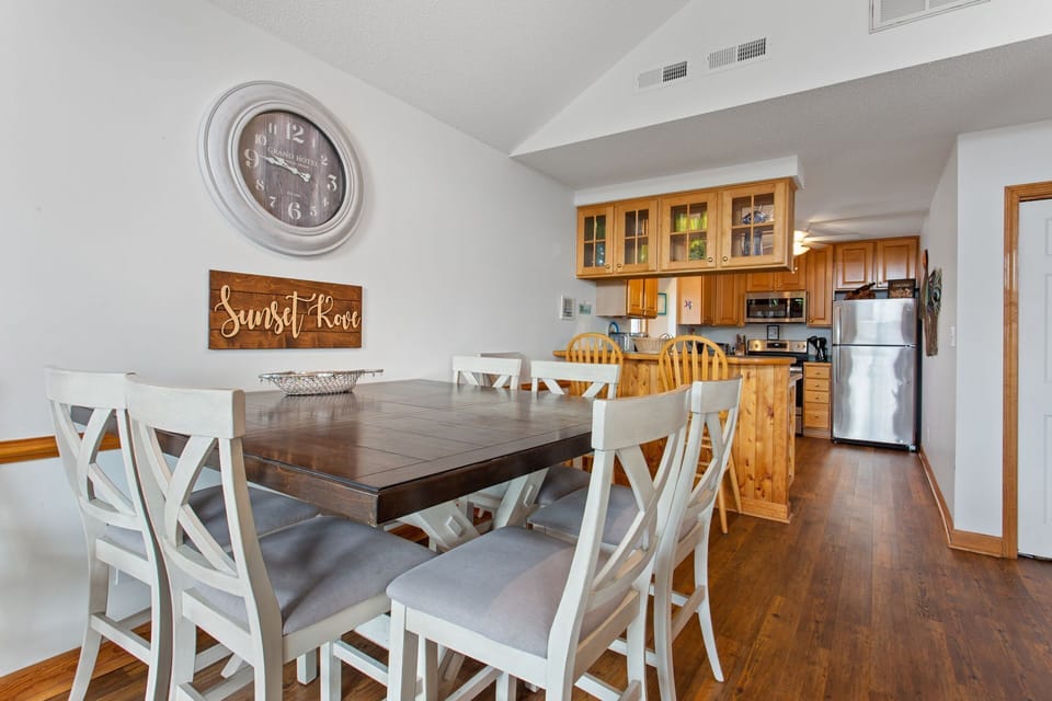 Eat together in the Dining Area!
