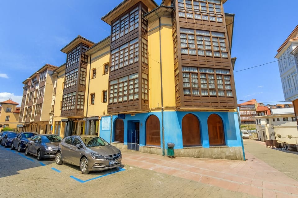 Property building,Facade/entrance
