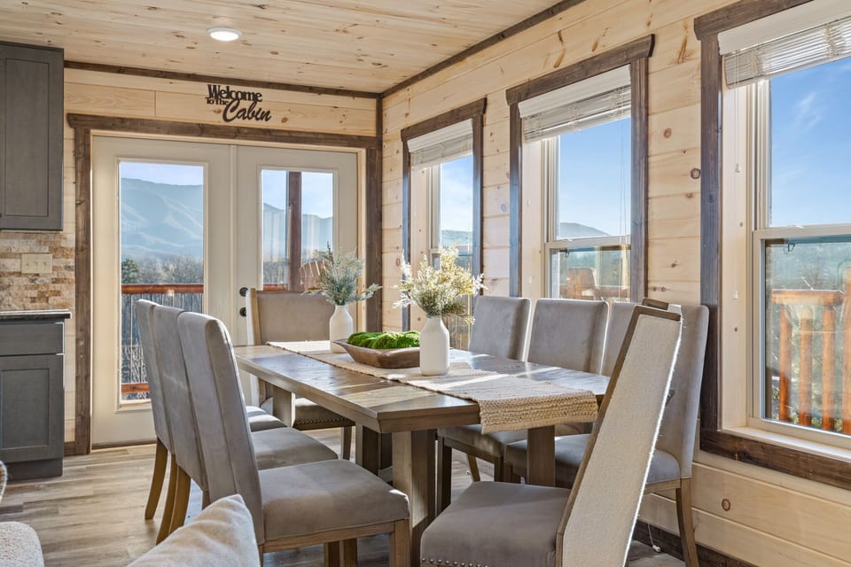 Family meals with views—gather everyone around the table to reconnect.
