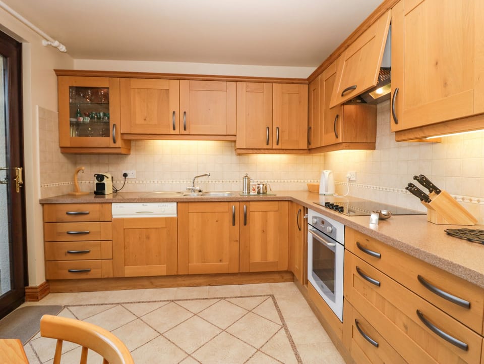 Fridge, dishwasher, electric kettle, toaster