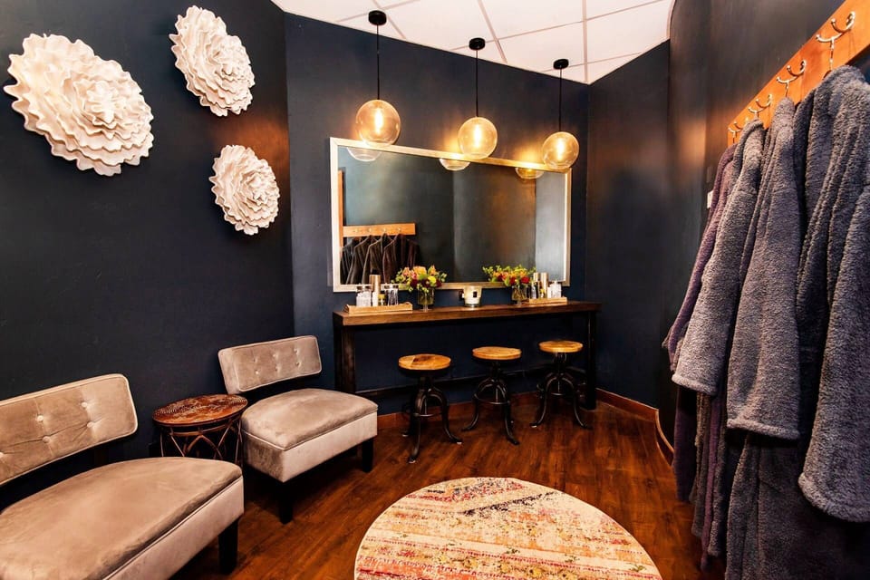 Day Spa changing room.