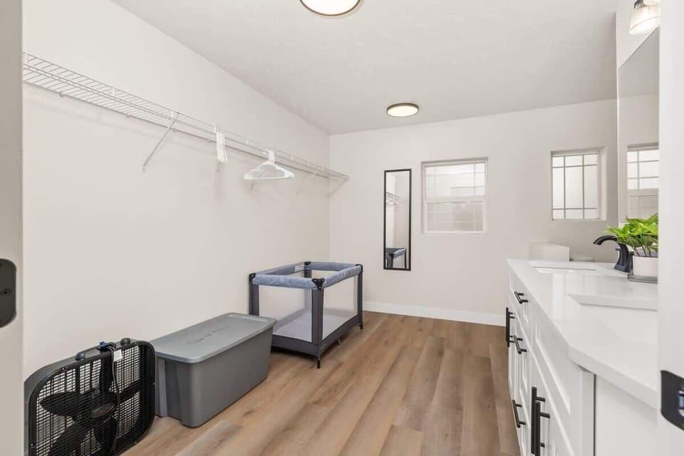 Master Bath Storage Area