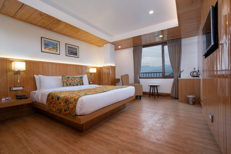 Deluxe View Room | Pillowtop beds, iron/ironing board (on request), WiFi (free), bed sheets