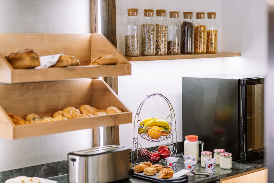 Daily buffet breakfast for a fee