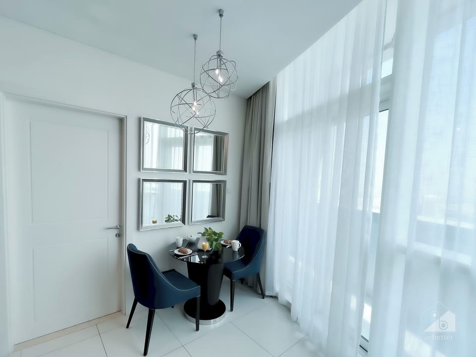 Apartment (1 Bedroom) | Living room