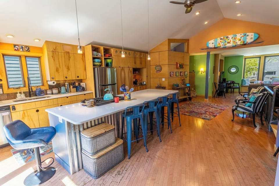 Main Level | Kitchen | Living Room