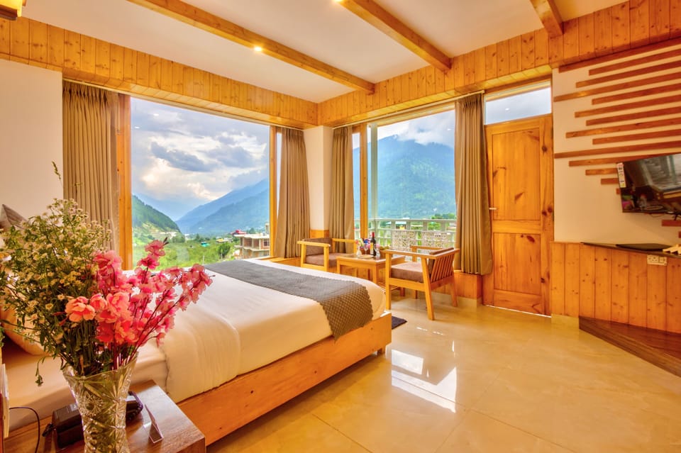 Premium Room, Balcony, Mountain View | Premium bedding, memory foam beds, free WiFi