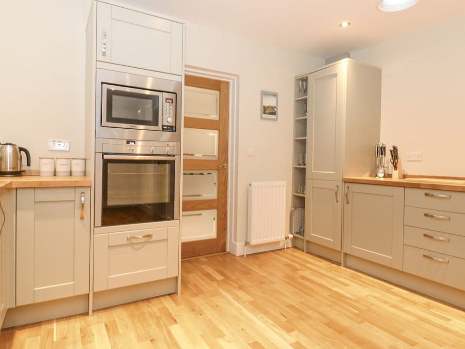 Fridge, dishwasher, electric kettle, toaster