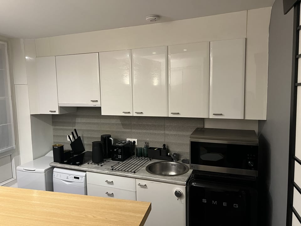 Kitchen fully equipped