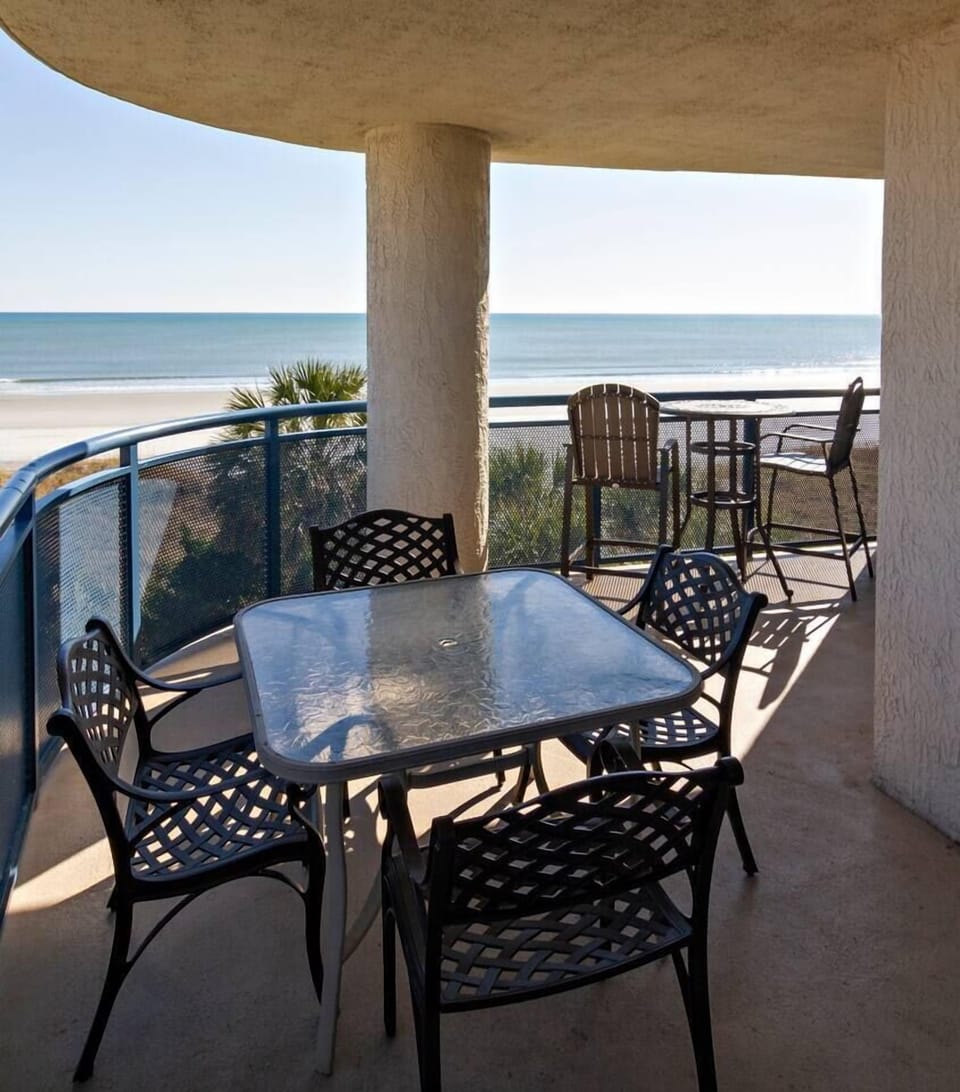 Wonderful ocean front seating
