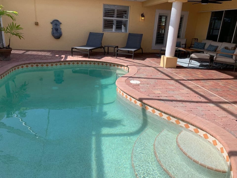 ✨ Unwind in the heated pool or relax in the spa after a day at the beach