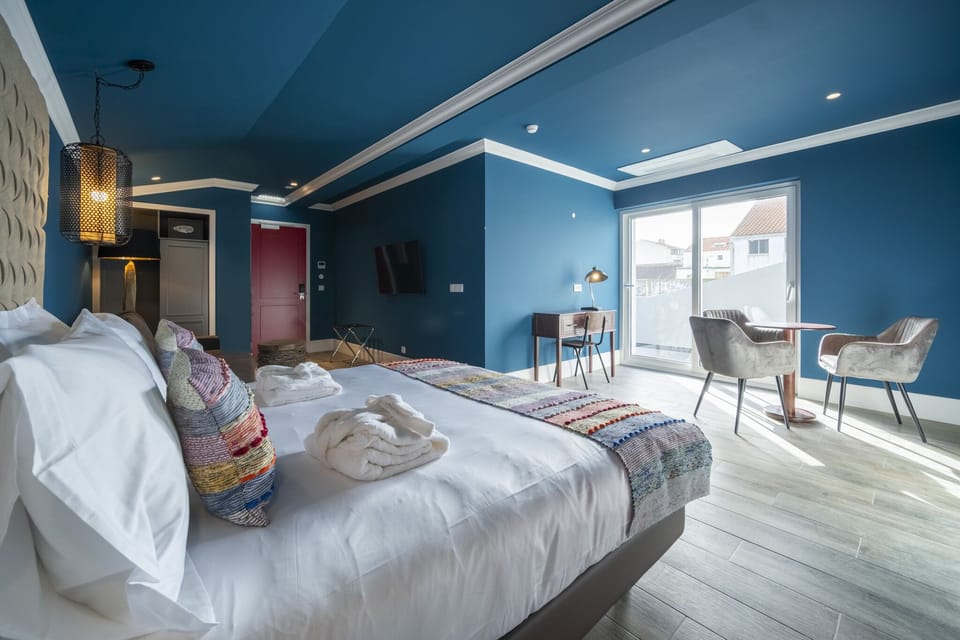 Premium bedding, minibar, in-room safe, desk