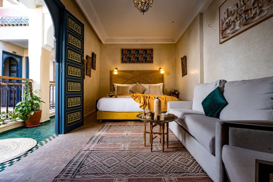 Luxury Room, Private Bathroom | Iron/ironing board, free WiFi, bed sheets, wheelchair access