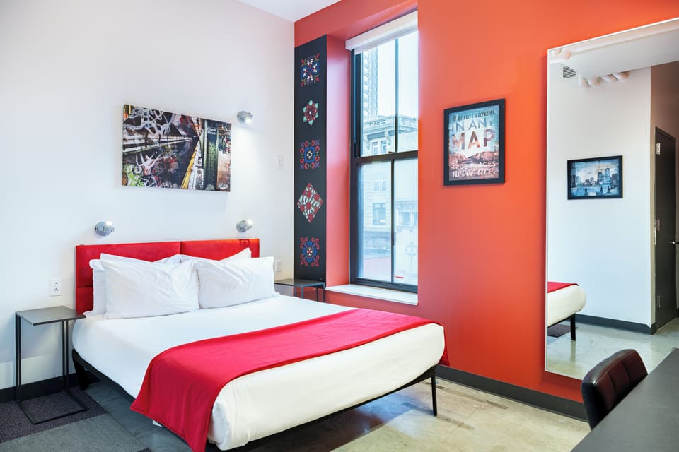 Private Queen Room Ensuite | Free WiFi, bed sheets