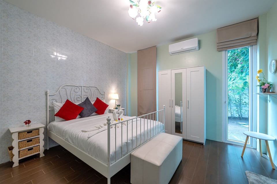 Exclusive Villa, 5 Bedrooms | 5 bedrooms, desk, iron/ironing board, free WiFi