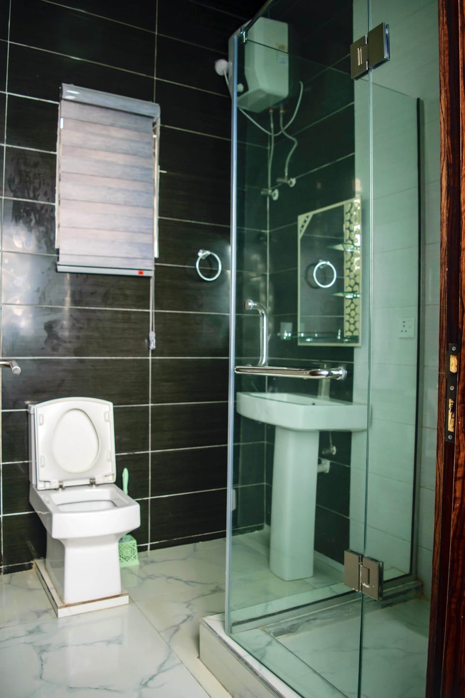 Deluxe Single Room | Bathroom | Free toiletries, bidet