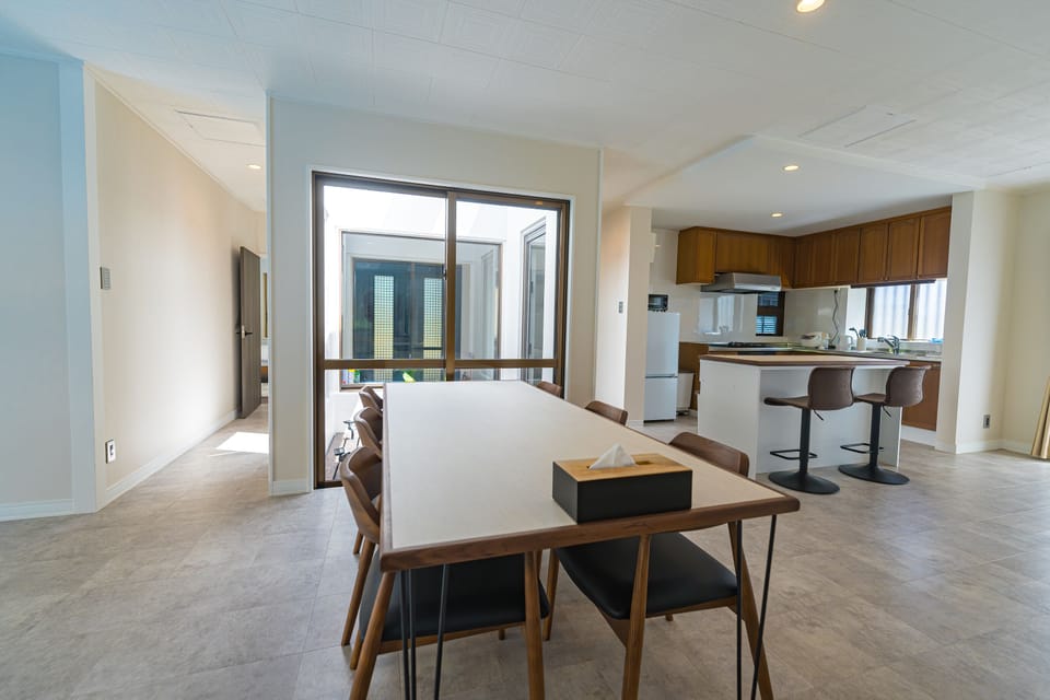 Villa | In-room dining