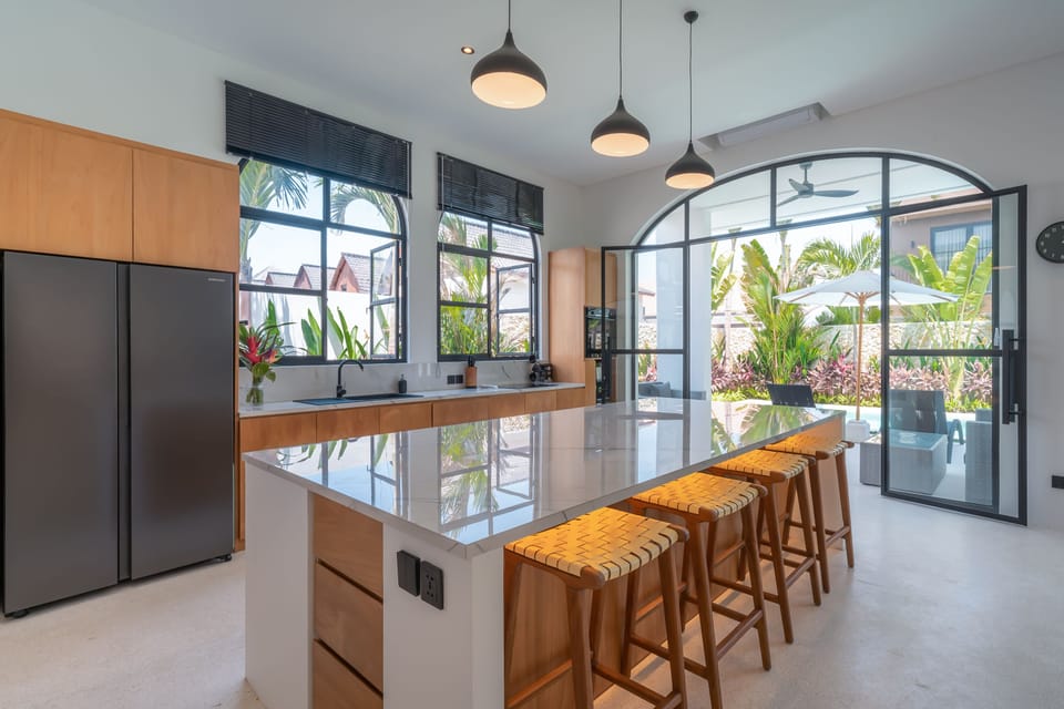 Luxury Villa | Private kitchen | Fridge, microwave, oven, stovetop