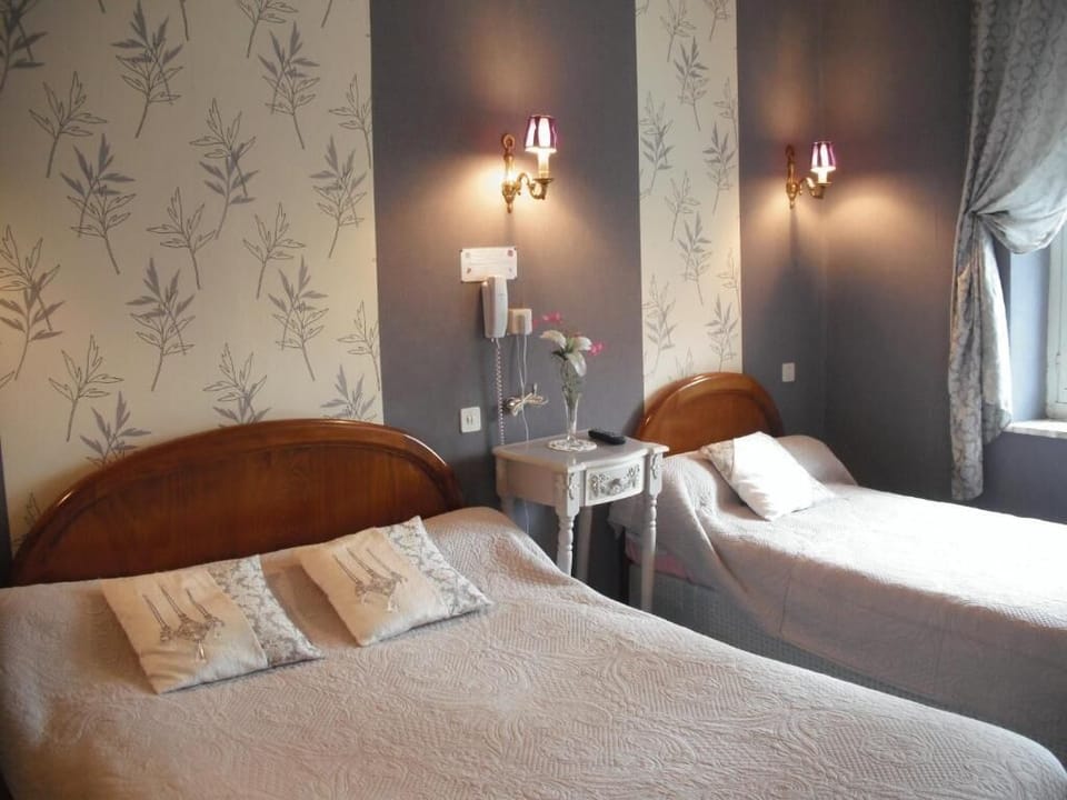 Deluxe Double or Twin Room | Premium bedding, minibar, desk, soundproofing