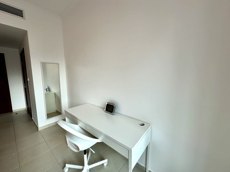 Signature Apartment | 1 bedroom, in-room safe, individually decorated, individually furnished