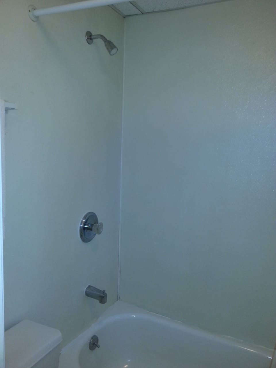 Standard Room (One Full Size Bed) | Bathroom shower