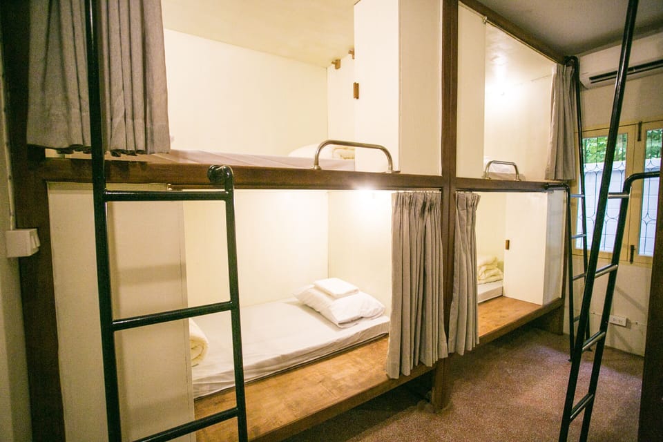 14-Bed-Female-Dorm | Free WiFi