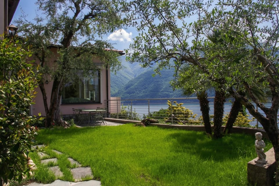 Family Townhome, Multiple Bedrooms, 2 Bathrooms, Mountainside (Il Tentione) | Property grounds