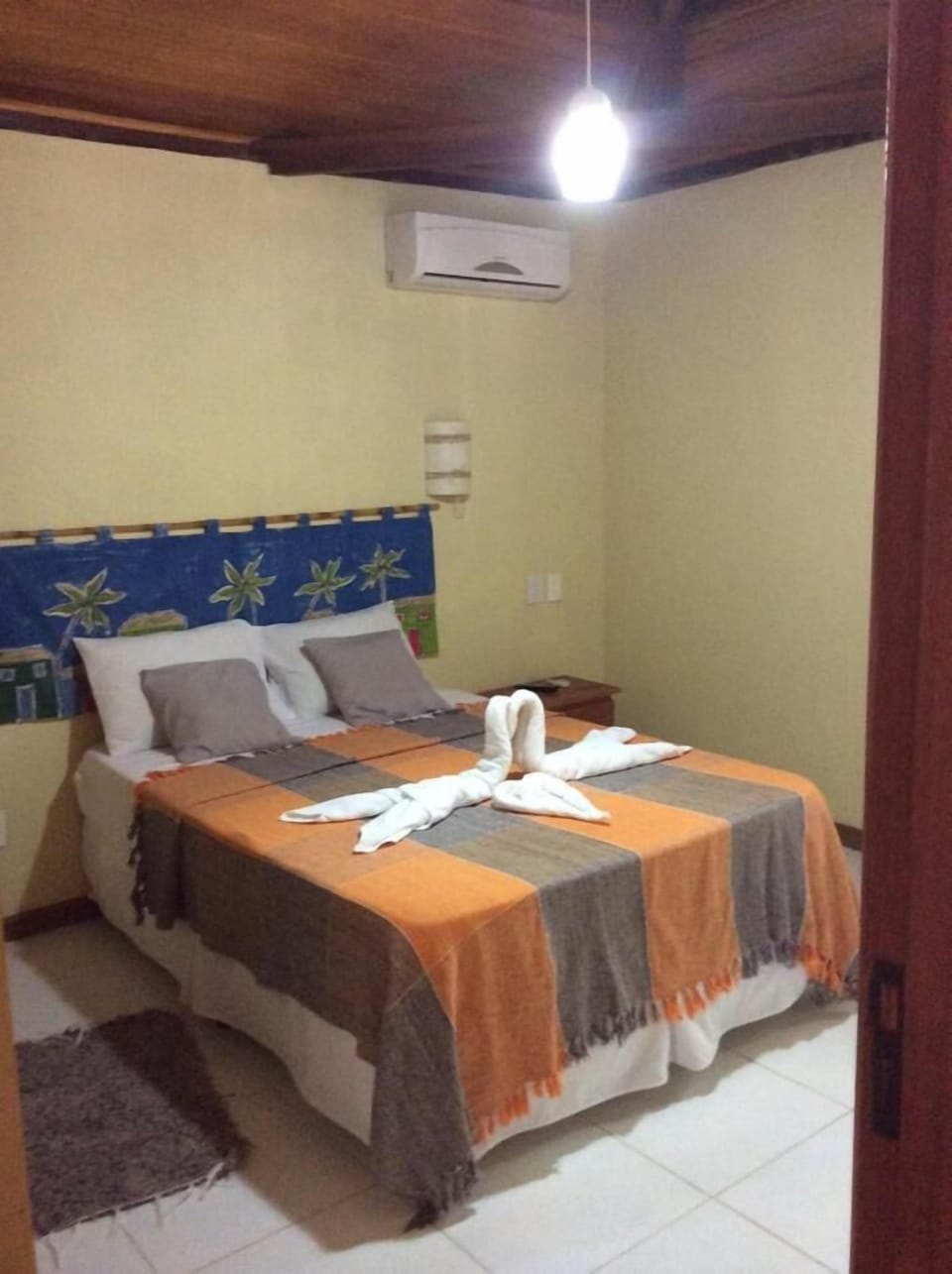 Minibar, free cribs/infant beds