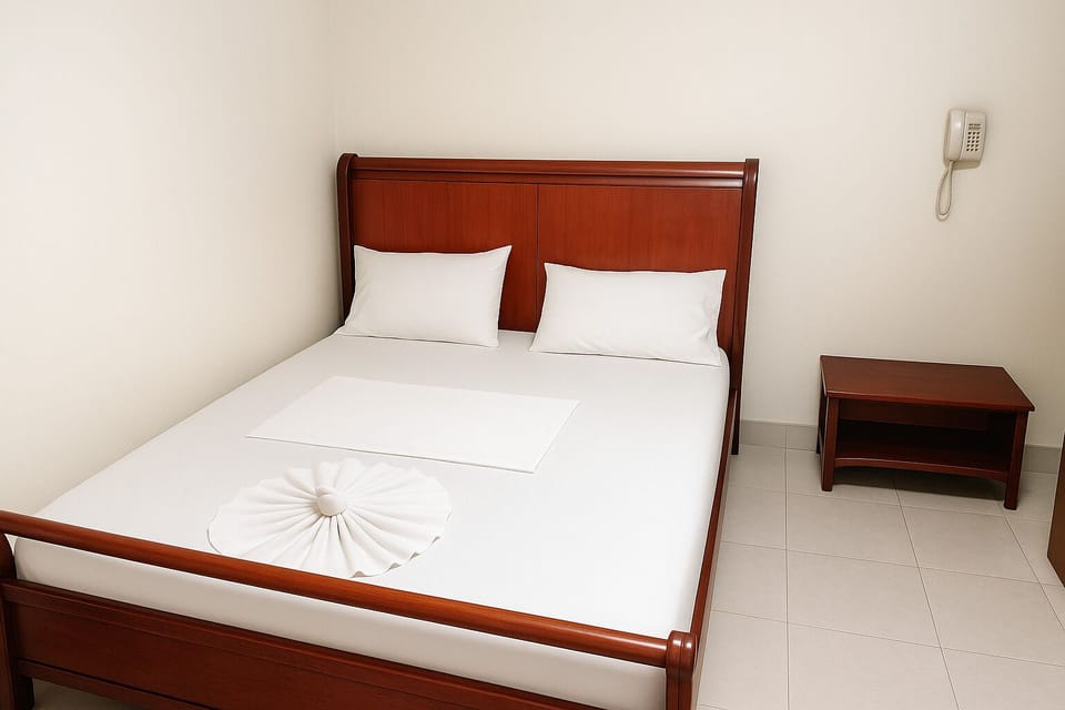Double Room | Free WiFi, bed sheets