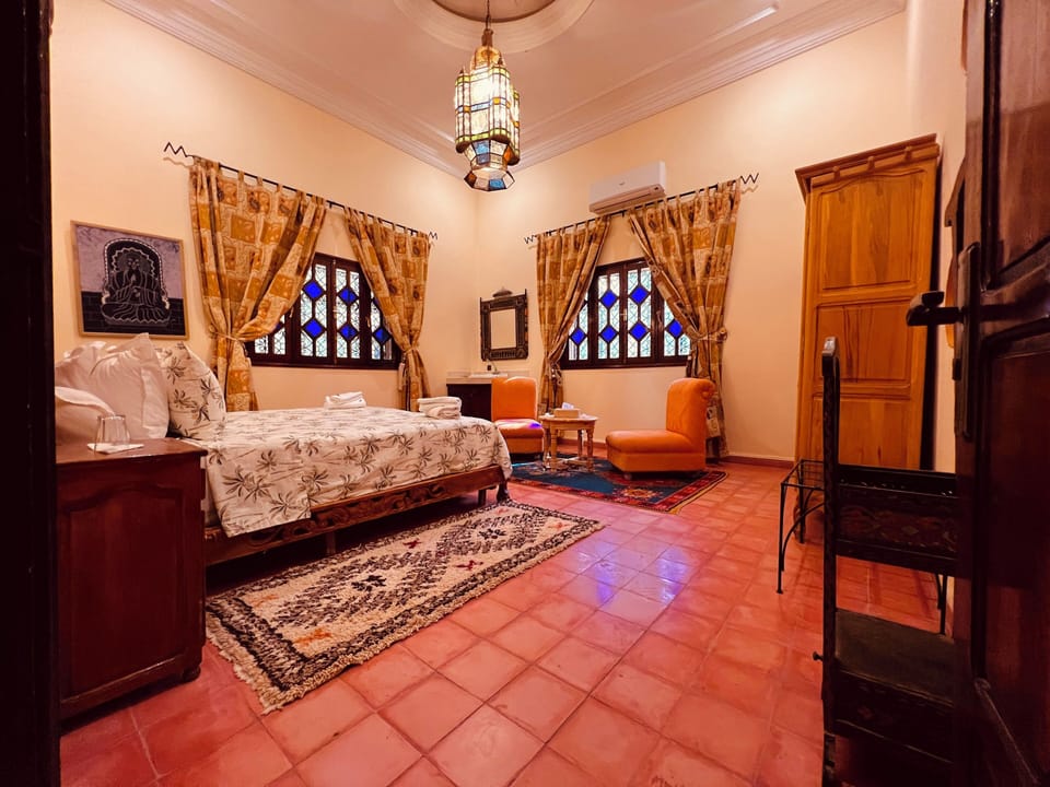 Comfort Suite | Desk, soundproofing, WiFi (free)