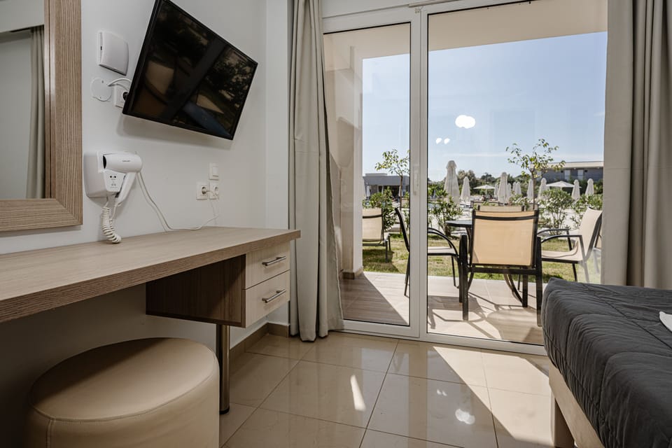 Family Apartment | In-room safe, free WiFi, bed sheets