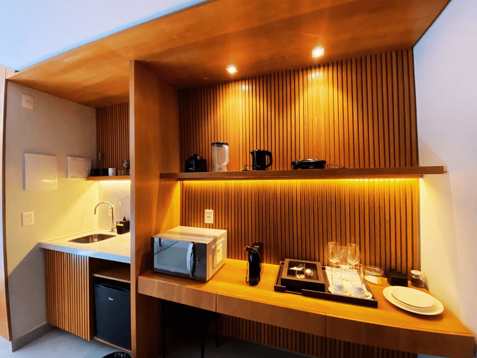 Basic Apartment | Private kitchen | Cookware/dishes/utensils