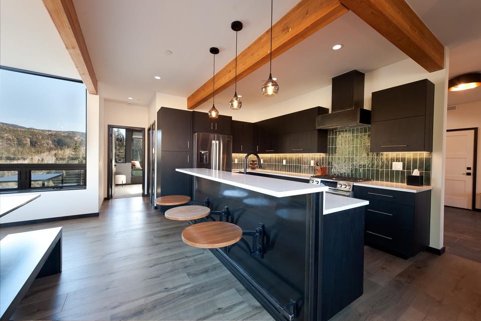 Kitchen and Bar