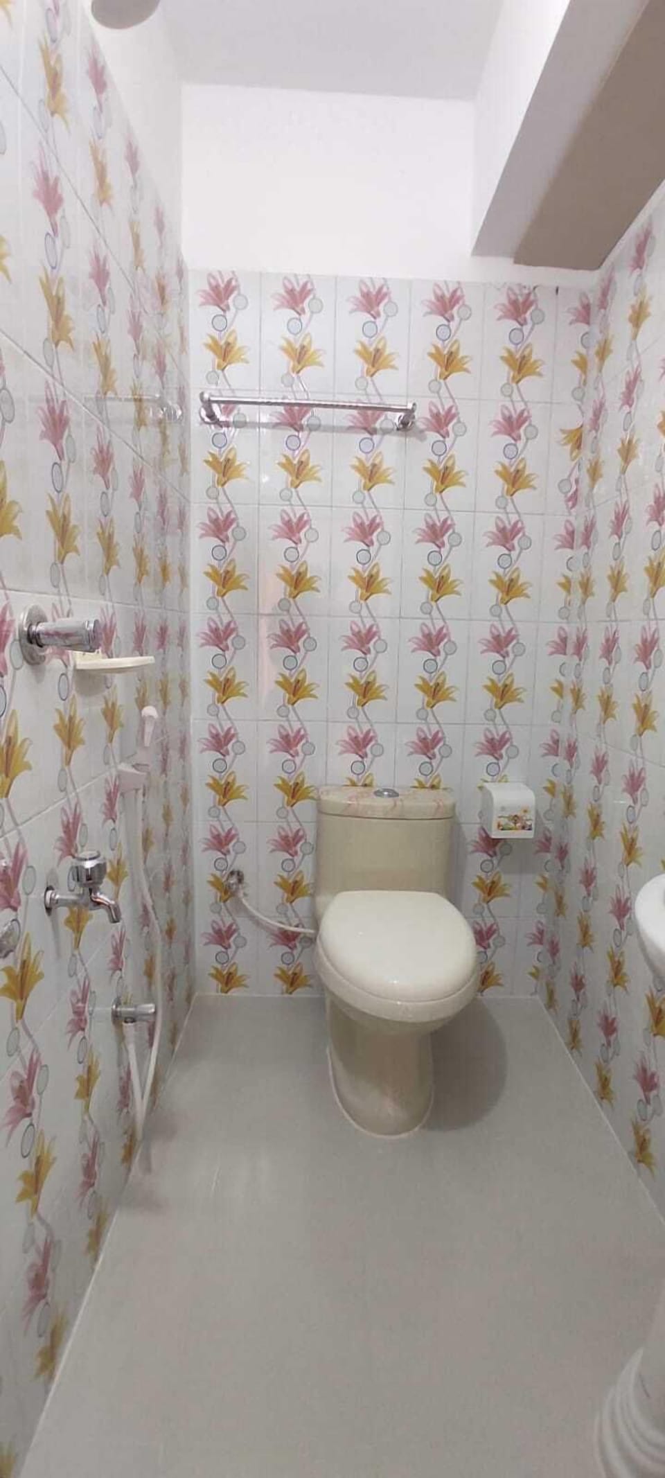 Shower, rainfall showerhead, slippers, towels