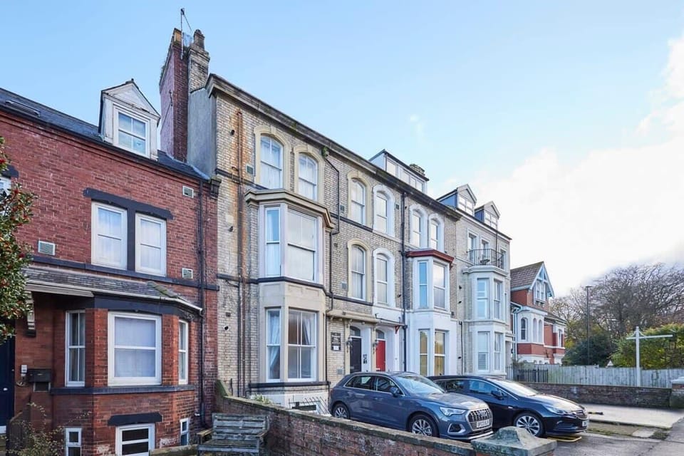 Endeavour Sails, Whitby - Host & Stay