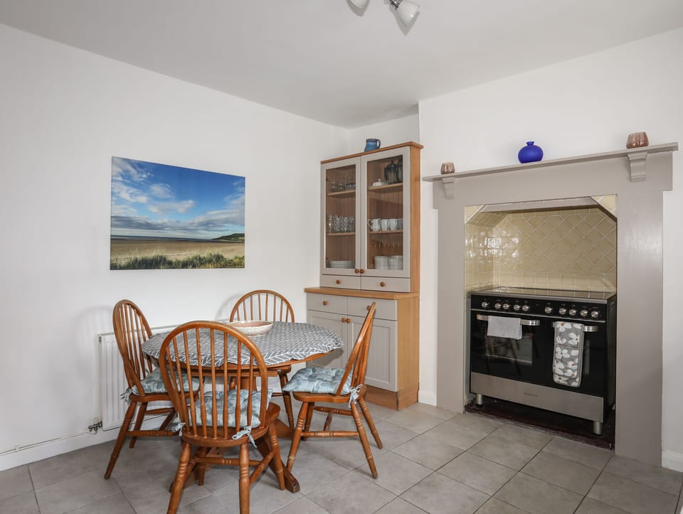 Cottage | Interior
